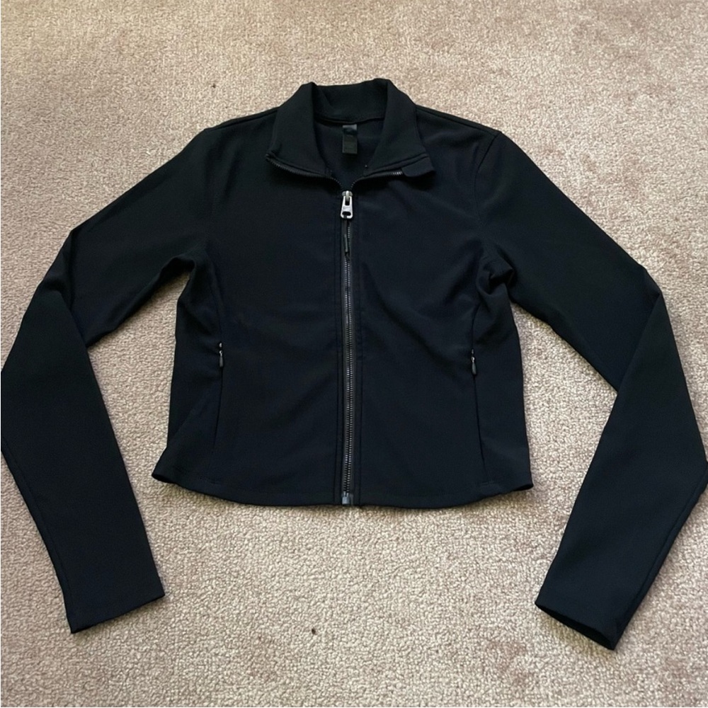 Kyodan Long Sleeve Fitted Workout Jacket/Top 
Size - Small